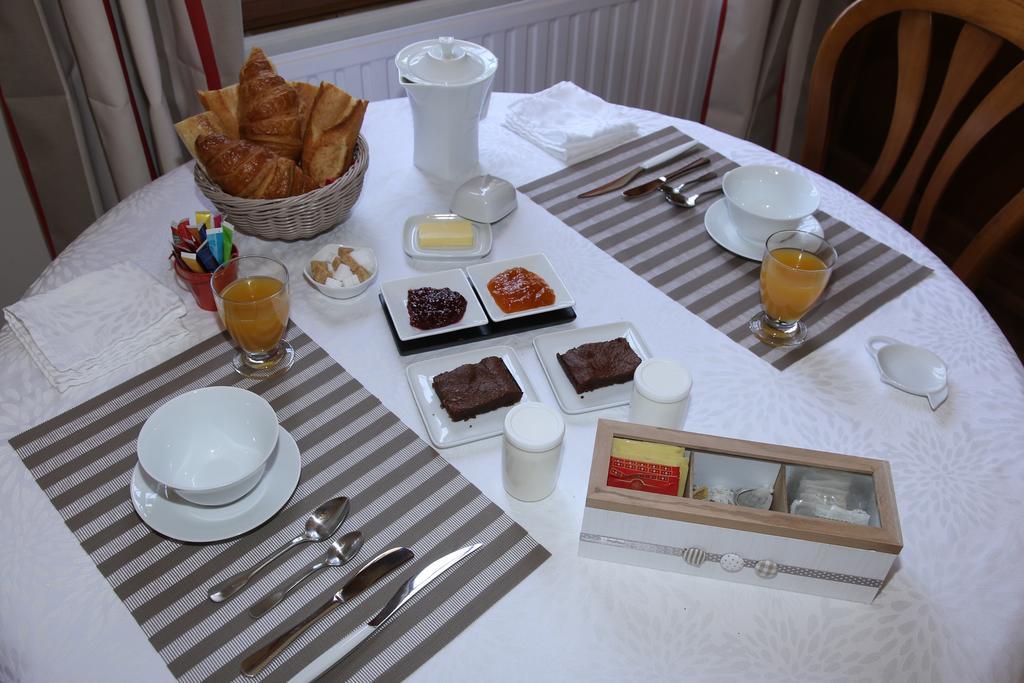 Manoir Le Mesnil Bed and Breakfast Saint-Martin-aux-Chartrains Εξωτερικό φωτογραφία