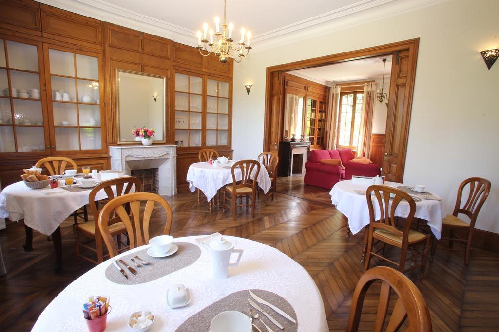 Manoir Le Mesnil Bed and Breakfast Saint-Martin-aux-Chartrains Εξωτερικό φωτογραφία