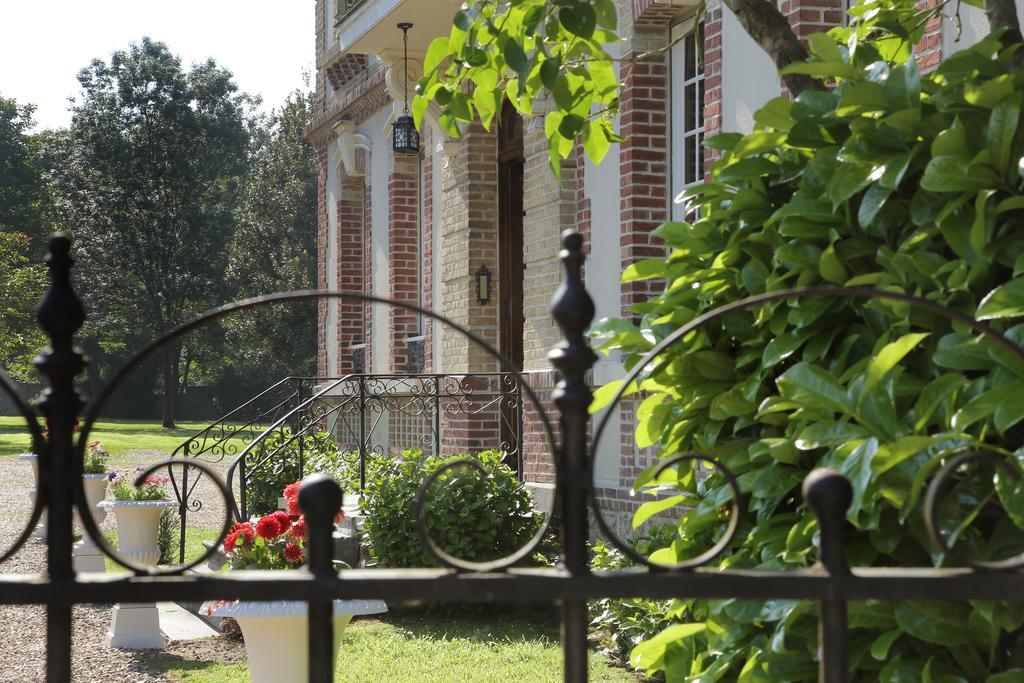 Manoir Le Mesnil Bed and Breakfast Saint-Martin-aux-Chartrains Εξωτερικό φωτογραφία