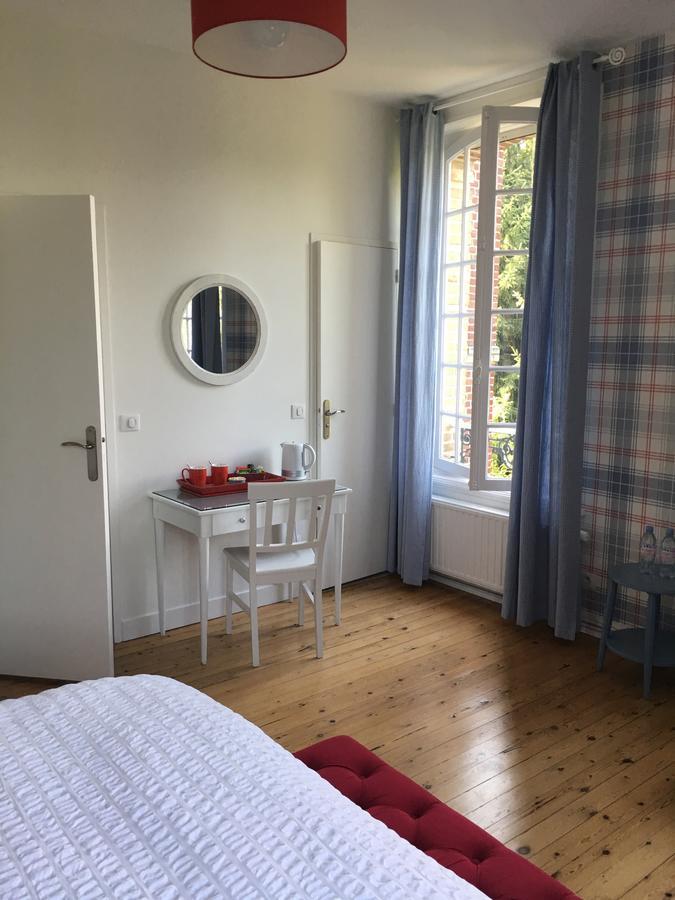 Manoir Le Mesnil Bed and Breakfast Saint-Martin-aux-Chartrains Εξωτερικό φωτογραφία