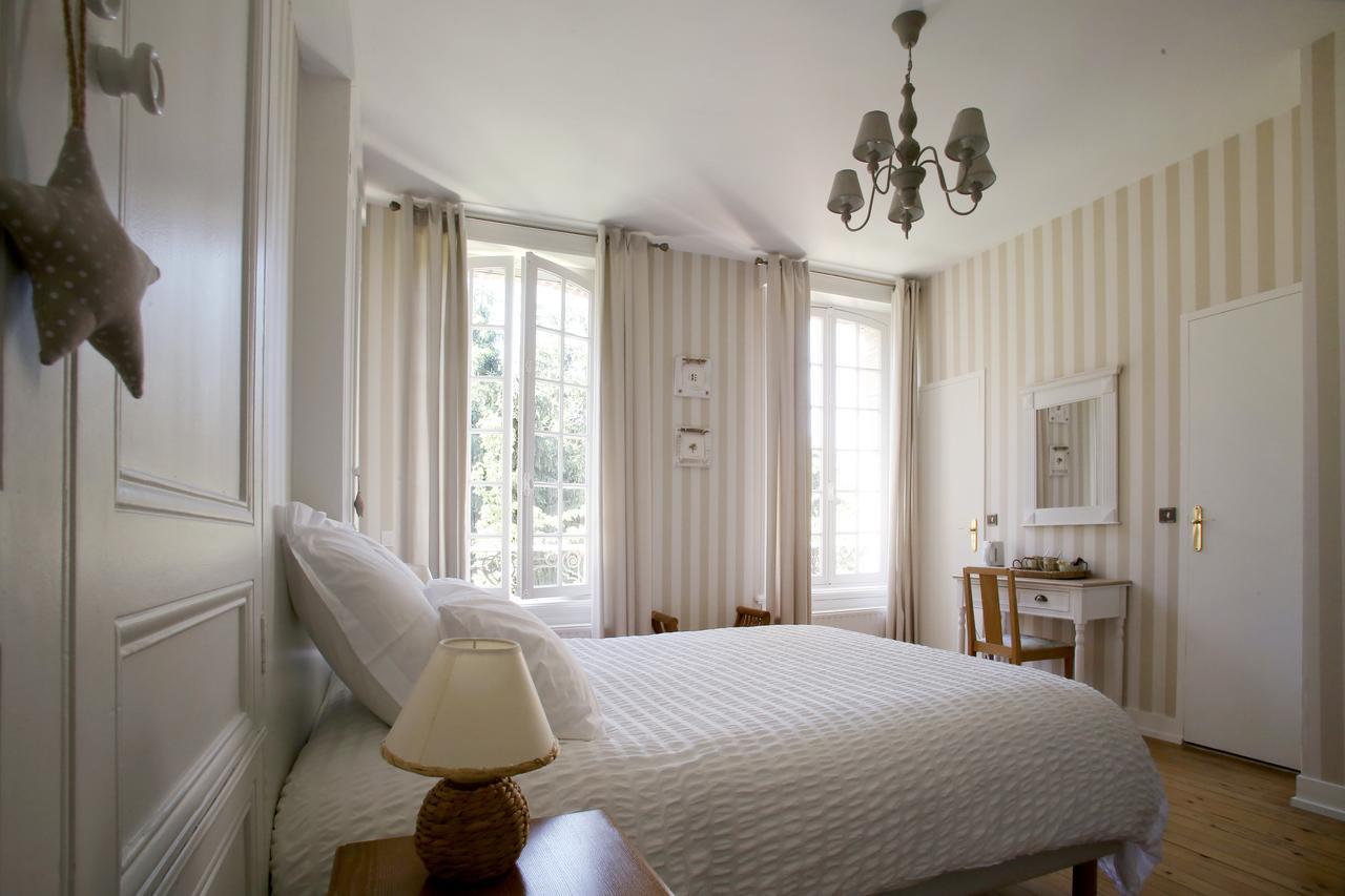 Manoir Le Mesnil Bed and Breakfast Saint-Martin-aux-Chartrains Εξωτερικό φωτογραφία